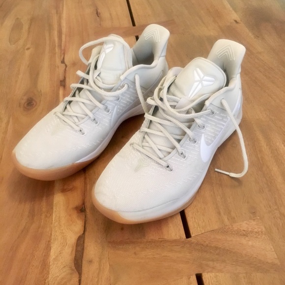 kobe ad bone
